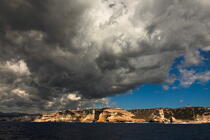 Bonifacio, Corse © Philip Plisson / Plisson La Trinité / AA36295 - Nos reportages photos - La France vue de la mer