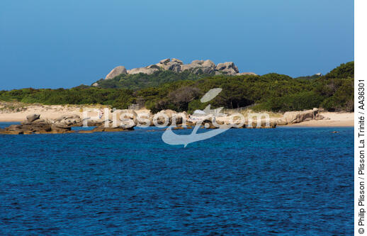 Corsica - © Philip Plisson / Plisson La Trinité / AA36301 - Photo Galleries - Beach