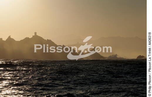 Corse - © Philip Plisson / Plisson La Trinité / AA36318 - Nos reportages photos - Collection Créative