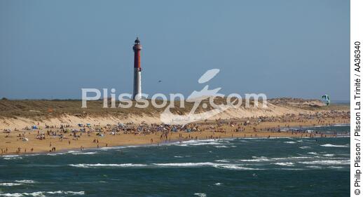 La Coubre beach - © Philip Plisson / Plisson La Trinité / AA36340 - Photo Galleries - Lighthouse