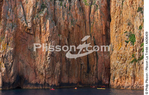 Golf de Porto, Corsica - © Philip Plisson / Plisson La Trinité / AA36409 - Photo Galleries - Corsica