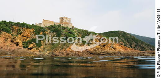 La Girolata, Corsica - © Philip Plisson / Plisson La Trinité / AA36488 - Photo Galleries - From Ajaccio to the Revellata Cape