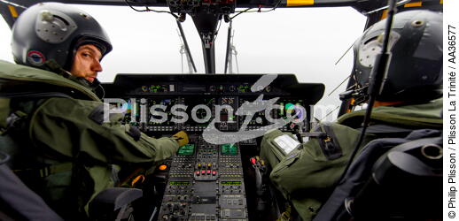 La flottille 33F - © Philip Plisson / Plisson La Trinité / AA36577 - Photo Galleries - Military helicopter