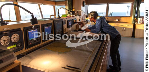 CMA CGM Jules Verne - © Philip Plisson / Plisson La Trinité / AA36611 - Nos reportages photos - Transport maritime