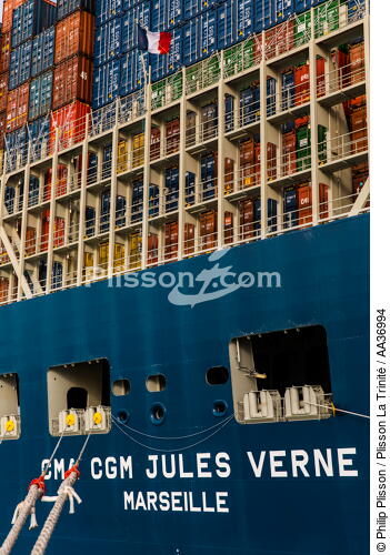 CMA CGM Jules Verne - © Philip Plisson / Plisson La Trinité / AA36994 - Photo Galleries - Vertical