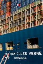 CMA CGM Jules Verne © Philip Plisson / Plisson La Trinité / AA36994 - Nos reportages photos - Transport maritime