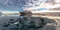 Fin d'été sur la côte ouest du Groenland © Philip Plisson / Plisson La Trinité / AA37052 - Nos reportages photos - Transport maritime