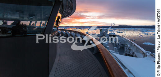 Fin d'été sur la côte ouest du Groenland - © Philip Plisson / Plisson La Trinité / AA37054 - Nos reportages photos - Elément d'un bateau
