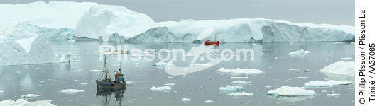 Late summer on the west coast of Greenland [AT] - © Philip Plisson / Plisson La Trinité / AA37065 - Photo Galleries - Iceberg