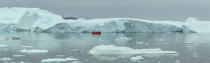 Fin d'été sur la côte ouest du Groenland © Philip Plisson / Plisson La Trinité / AA37066 - Nos reportages photos - Iceberg