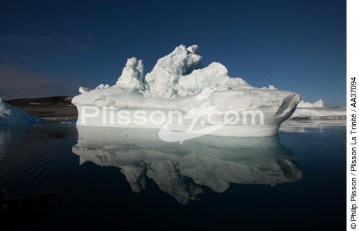 Late summer on the west coast of Greenland [AT] - © Philip Plisson / Plisson La Trinité / AA37094 - Photo Galleries - Coastal landscape