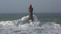 La Jument lighthouse © Philip Plisson / Pêcheur d’Images / AA37215 - Photo Galleries - Rough seas