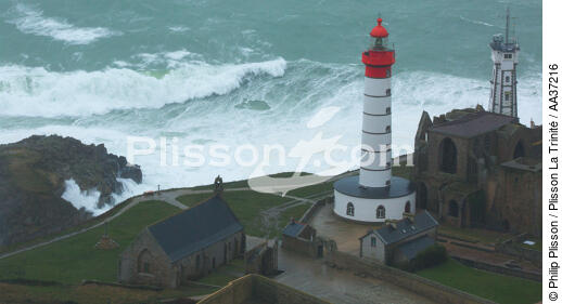 Saint Mathieu point - © Philip Plisson / Plisson La Trinité / AA37216 - Photo Galleries - Rough seas
