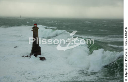Phare de Nividic - © Philip Plisson / Pêcheur d’Images / AA37226 - Nos reportages photos - Mer