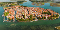 L'île de Burano © Philip Plisson / Plisson La Trinité / AA37456 - Nos reportages photos - Lagune de Venise