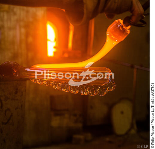 Glass work art at the Murano [AT] - © Philip Plisson / Plisson La Trinité / AA37601 - Photo Galleries - Site of interest [It]