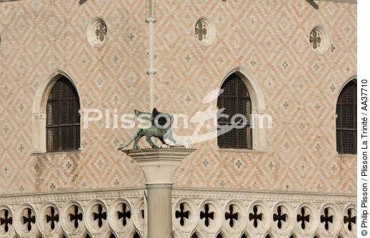 Venice - © Philip Plisson / Plisson La Trinité / AA37710 - Photo Galleries - Town [It]