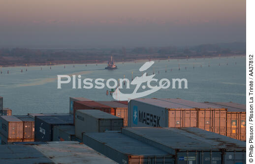 Traffic maritime dans la lagune de Venise - © Philip Plisson / Plisson La Trinité / AA37812 - Nos reportages photos - Site [It]