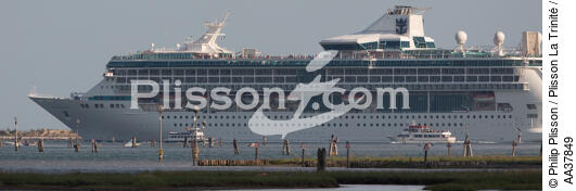 Cruise ship in the lagoon of Venice - © Philip Plisson / Plisson La Trinité / AA37849 - Photo Galleries - Passenger Liner