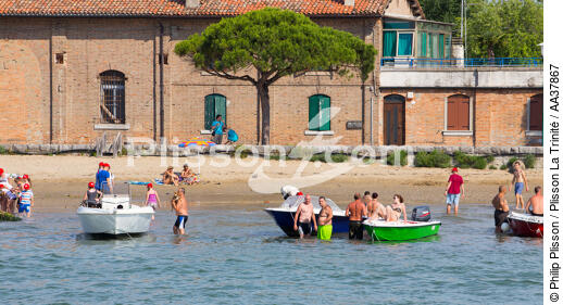 In the lagoon of Venice - © Philip Plisson / Plisson La Trinité / AA37867 - Photo Galleries - Italy