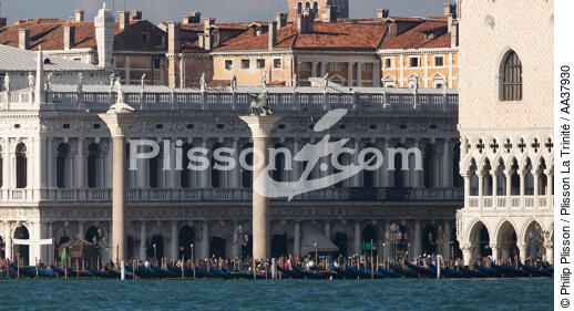 Acqua alta in Venice - © Philip Plisson / Plisson La Trinité / AA37930 - Photo Galleries - Big tides