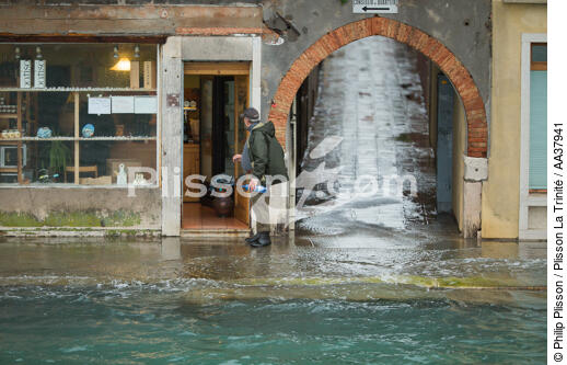Acqua alta à Venise - © Philip Plisson / Plisson La Trinité / AA37941 - Nos reportages photos - Ville [It]
