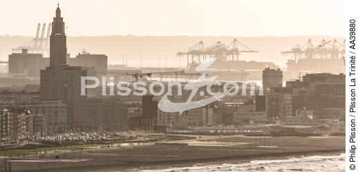 Le Havre en Normandie - © Philip Plisson / Plisson La Trinité / AA39880 - Nos reportages photos - Seine Maritime