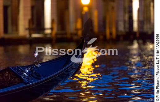 Gondole à Venise - © Philip Plisson / Plisson La Trinité / AA39966 - Nos reportages photos - Gondole