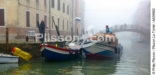 Mist on Venice - © Philip Plisson / Plisson La Trinité / AA39962 - Photo Galleries - Environment