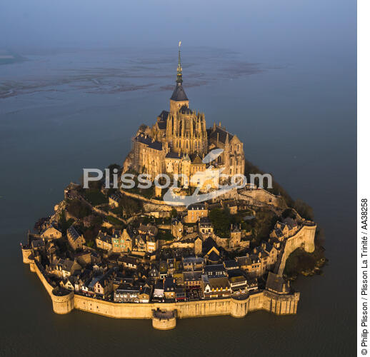 The Mont Saint-Michel - © Philip Plisson / Pêcheur d’Images / AA38258 - Photo Galleries - Square format