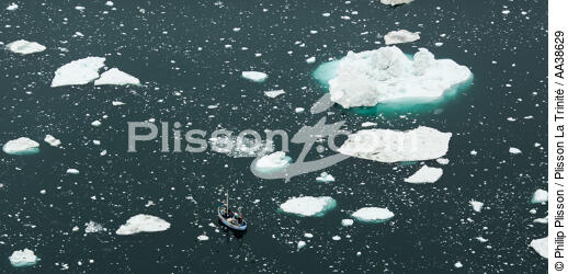 Sur la côte ouest du Groenland - © Philip Plisson / Plisson La Trinité / AA38629 - Nos reportages photos - Vue aérienne