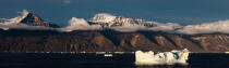 © Philip Plisson / Plisson La Trinité / AA38631 On the west coast of Greenland - Photo Galleries - Ground shot
