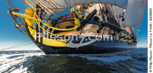 L'Hermione en navigation - © Philip Plisson / Plisson La Trinité / AA38665 - Nos reportages photos - Grand voilier