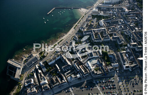 Concarneau - © Philip Plisson / Plisson La Trinité / AA38706 - Nos reportages photos - Vue aérienne