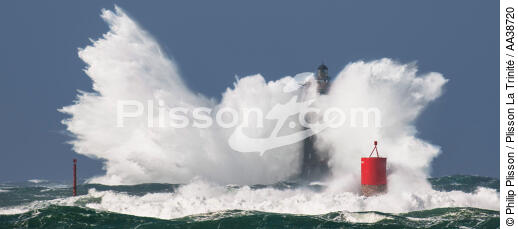 le Four Lighthouse - © Philip Plisson / Plisson La Trinité / AA38720 - Photo Galleries - Maritime Signals