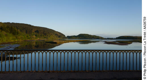 Loch Crinan - © Philip Plisson / Plisson La Trinité / AA38759 - Photo Galleries - Crinan