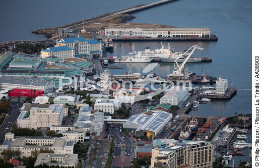 Cape Town - © Philip Plisson / Plisson La Trinité / AA38903 - Photo Galleries - Construction/Building