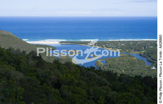 Natures Valley - © Philip Plisson / Plisson La Trinité / AA38860 - Photo Galleries - Lagoon
