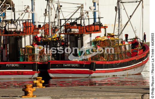 Hout bay harbor - © Philip Plisson / Plisson La Trinité / AA38933 - Photo Galleries - Fishing vessel