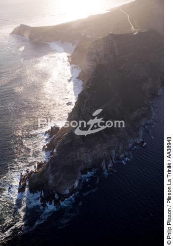 Le Cap de Bonne Espérance - © Philip Plisson / Plisson La Trinité / AA38943 - Nos reportages photos - Falaise