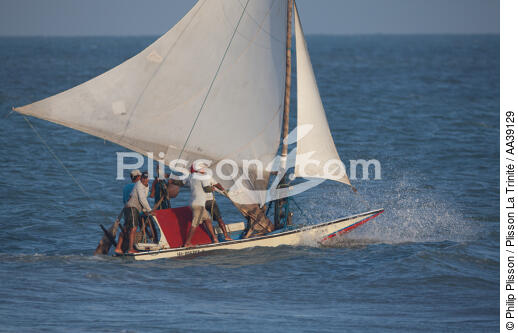 Jangaderos - © Philip Plisson / Plisson La Trinité / AA39129 - Photo Galleries - Fishermen of the world