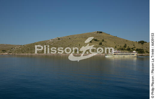 Croatie - © Philip Plisson / Plisson La Trinité / AA39153 - Nos reportages photos - Mer calme