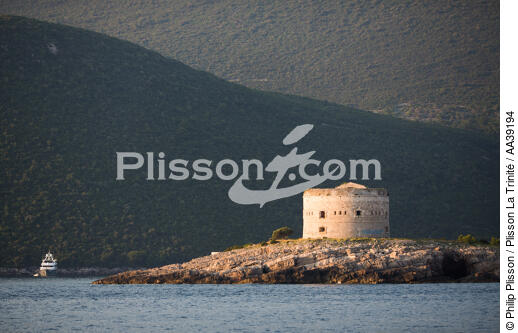 Bouches de Kotor - © Philip Plisson / Plisson La Trinité / AA39194 - Photo Galleries - Montenegro