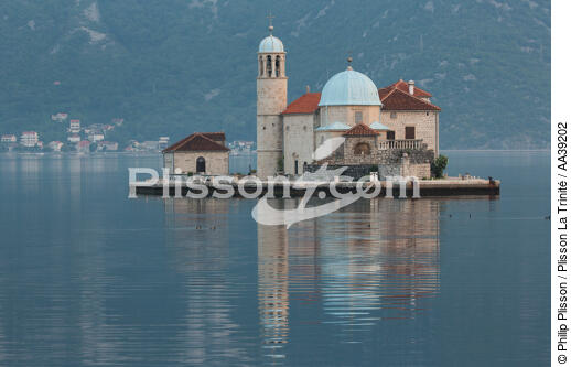 Saint George Island - © Philip Plisson / Plisson La Trinité / AA39202 - Photo Galleries - Montenegro