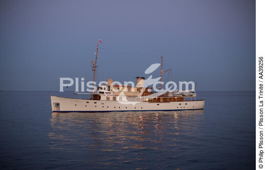 Fair Lady - © Philip Plisson / Plisson La Trinité / AA39256 - Nos reportages photos - Yachting