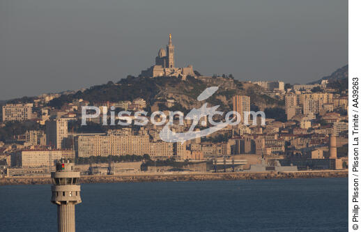 Marseille - © Philip Plisson / Plisson La Trinité / AA39263 - Photo Galleries - Construction/Building