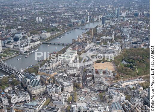 London - © Philip Plisson / Plisson La Trinité / AA39323 - Photo Galleries - Construction/Building