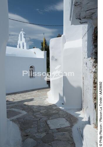 The Cyclades on the Aegean Sea - © Philip Plisson / Plisson La Trinité / AA39692 - Photo Galleries - Ground shot