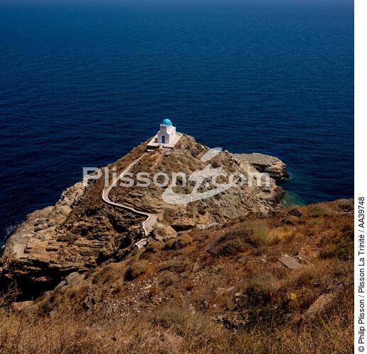 The Cyclades on the Aegean Sea - © Philip Plisson / Pêcheur d’Images / AA39748 - Photo Galleries - Square format