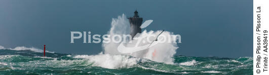 Le phare du Four, tempête Zeus en 2017 - © Philip Plisson / Plisson La Trinité / AA39419 - Nos reportages photos - Four [Le]